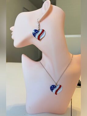 Dazzling Independence Day Heart Shaped Synthetic Zirconia Set.